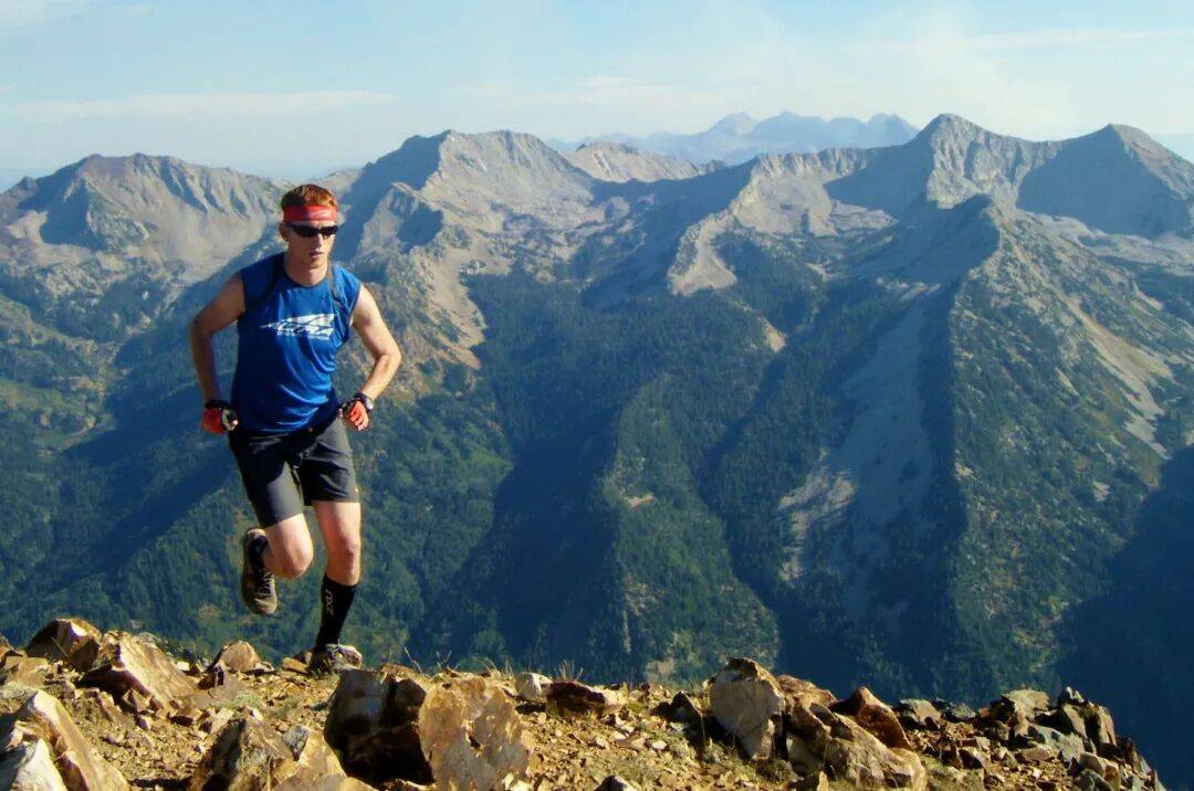 年这双越野跑鞋终于破圈必一体育网站沉淀了 15(图1)