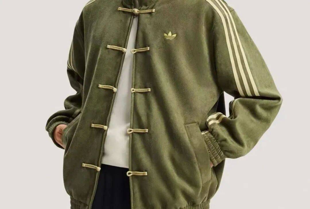 “这离谱老外审美到底谁爱穿”b体育入口阿迪达斯变中迪达斯(图9)